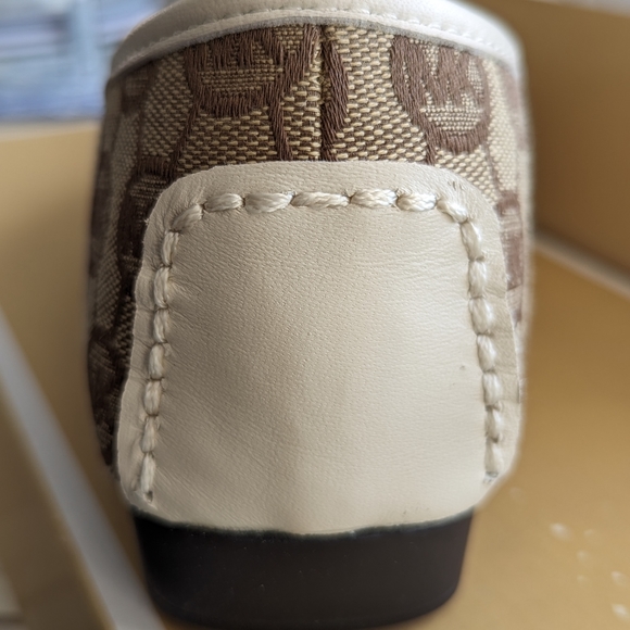 Michael Kors Hamilton Loafer - Picture 6 of 7